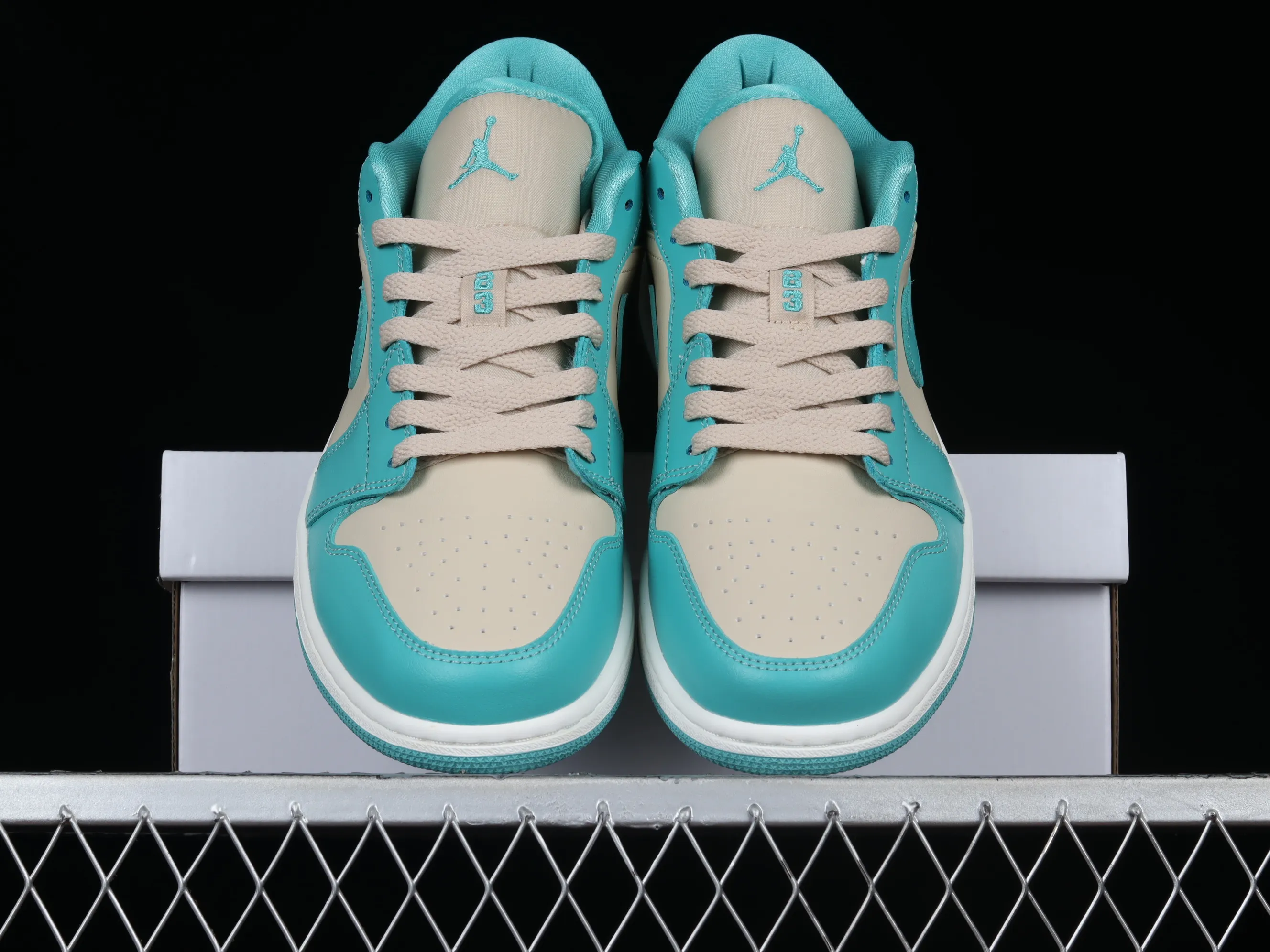 All categories Air Jordan Jordan series basketball shoes Air Jordan 1 Low G version pure original Air Jordan 1 Low AJ1 Joe 1 Tiffany green low-top basketball shoes DC0774-131